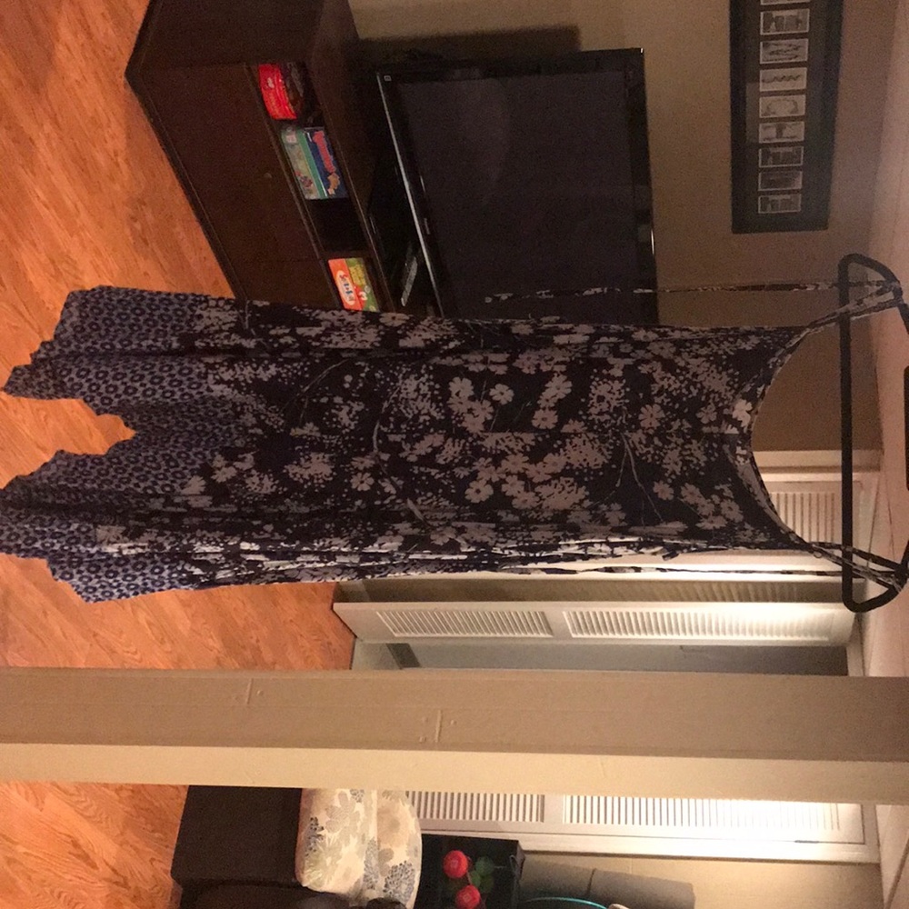 Jessica Simpson brand Maternity Dress Size large